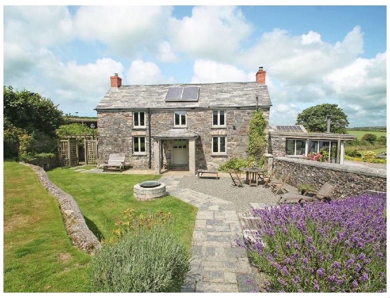 The Farmhouse a holiday cottage rental for 6 in Camelford, 