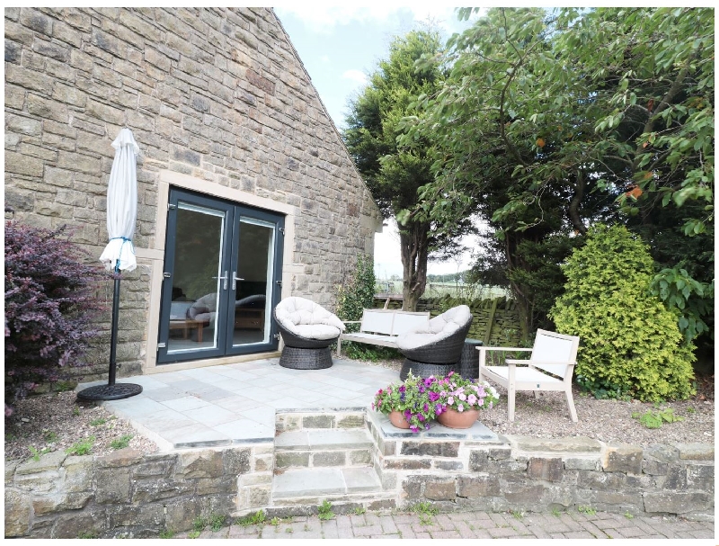 Willow Cottage a holiday cottage rental for 4 in Penistone, 