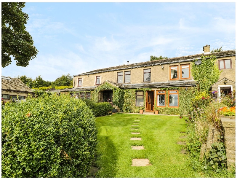 Upper Highlees Farm a holiday cottage rental for 4 in Luddenden, 