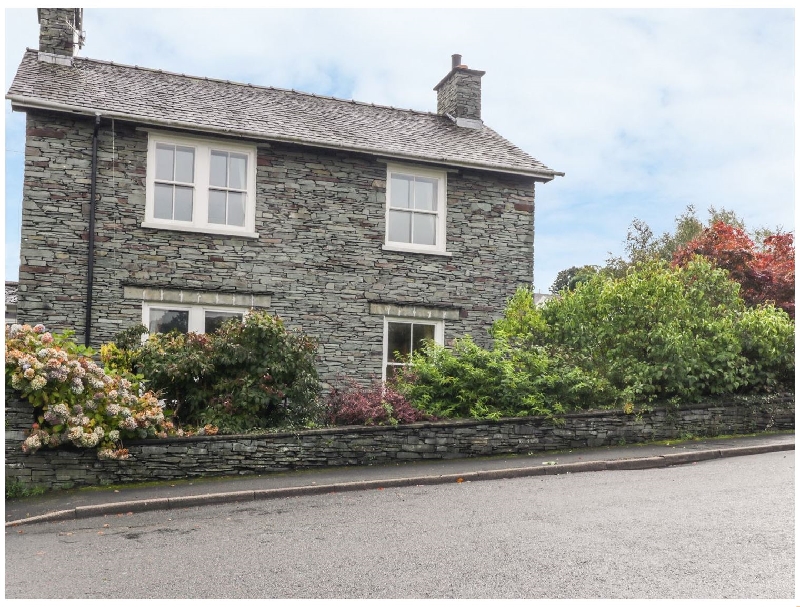 Kirkbank Cottage a holiday cottage rental for 6 in Bowness-On-Windermere, 