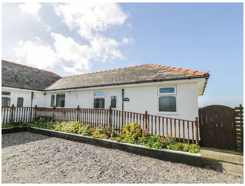 Sea Spray a holiday cottage rental for 4 in Dinas Dinlle, 