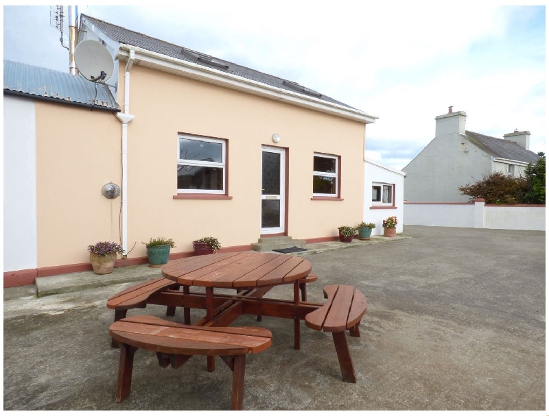 Ocean View a holiday cottage rental for 5 in Skibbereen, 