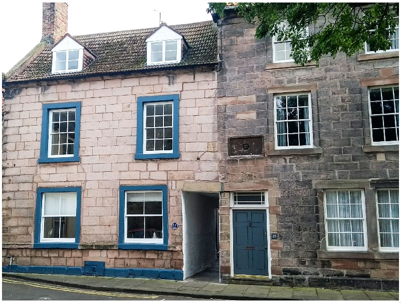 The Indigo House a holiday cottage rental for 8 in Berwick-Upon-Tweed, 