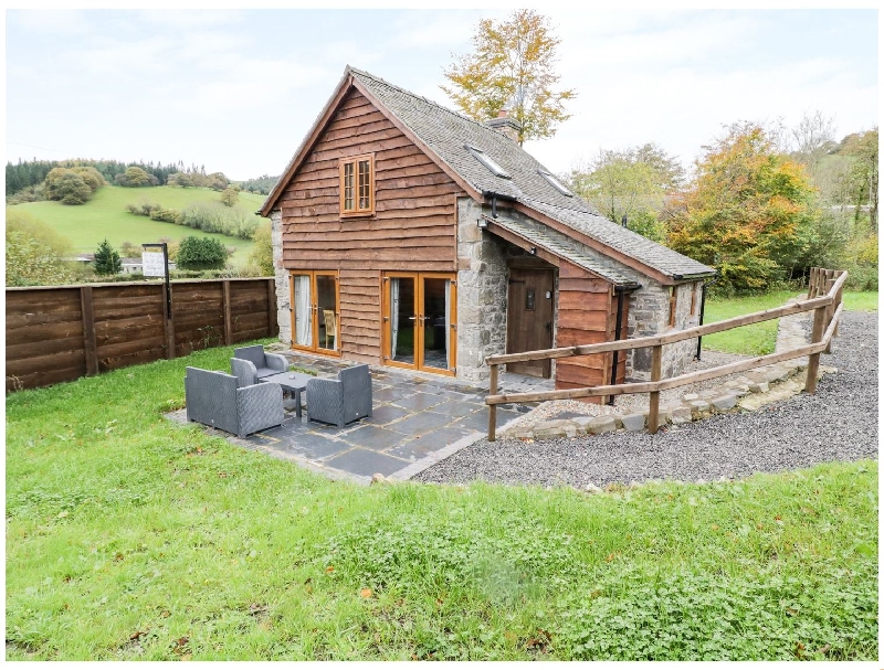 Yr Hen Efail a holiday cottage rental for 5 in Llanfyllin, 
