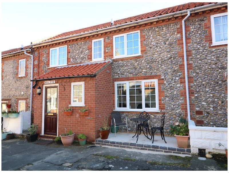 Bosun's Cottage a holiday cottage rental for 3 in Sheringham, 