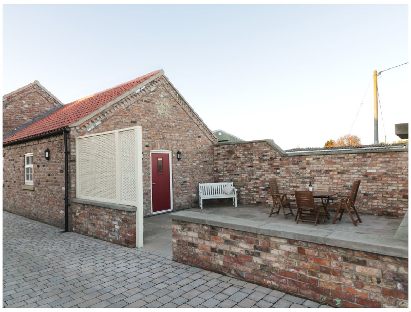 Apple Tree Cottage a holiday cottage rental for 4 in Dunnington, 