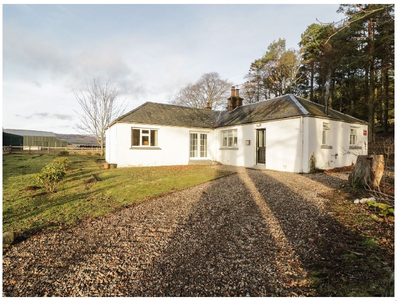 White Hillocks Cottage a holiday cottage rental for 5 in Kirriemuir, 