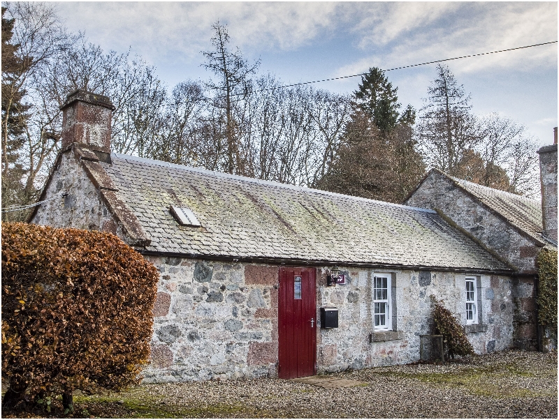 Details about a cottage Holiday at Rottal Bothy