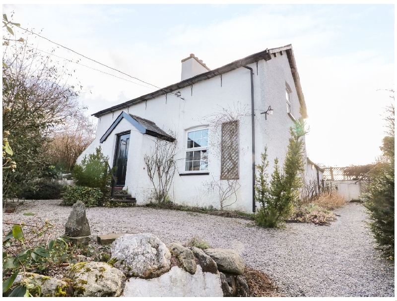 Ty Du a holiday cottage rental for 6 in Llangernyw, 