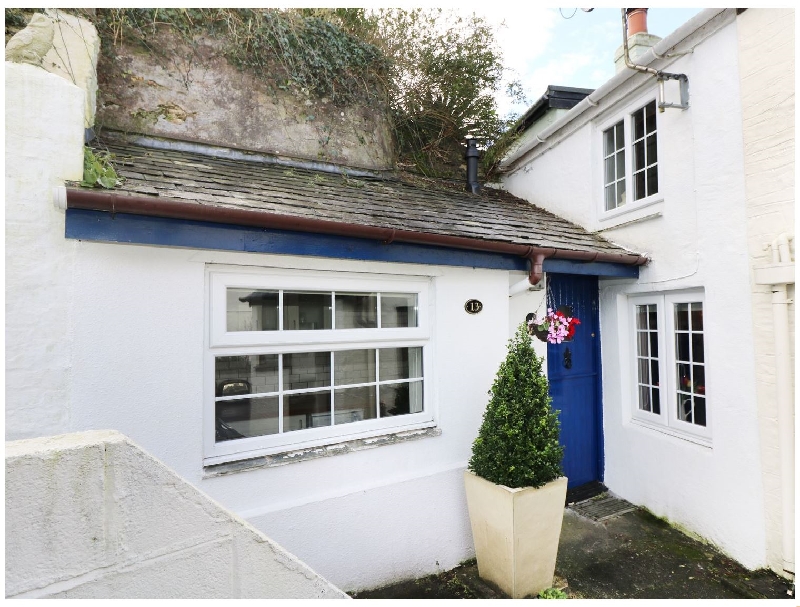 13 Castle Hill a holiday cottage rental for 3 in Lostwithiel, 