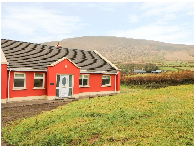 Tamana a holiday cottage rental for 6 in Ventry, 