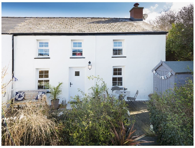 Fern Cottage a holiday cottage rental for 6 in Aberporth, 