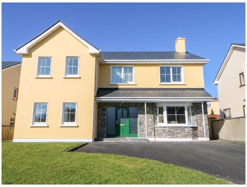3 Baile on Tooreen a holiday cottage rental for 6 in Killorglin, 