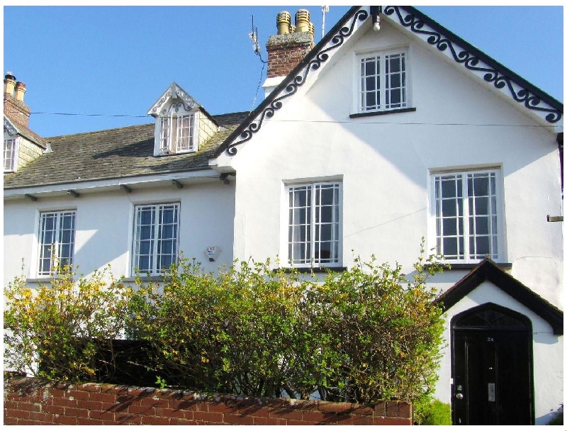 24 Victoria Road a holiday cottage rental for 6 in Topsham, 