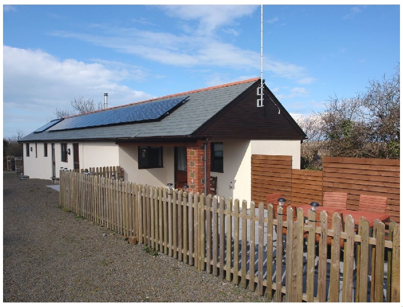 Barn View a holiday cottage rental for 6 in Welcombe Mouth, 