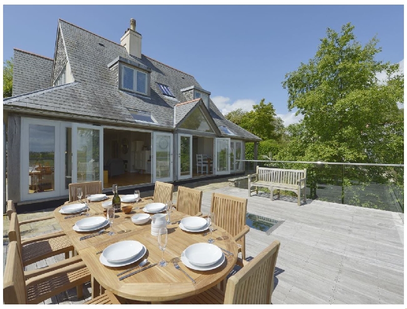 Dove Cottage a holiday cottage rental for 8 in Dittisham, 