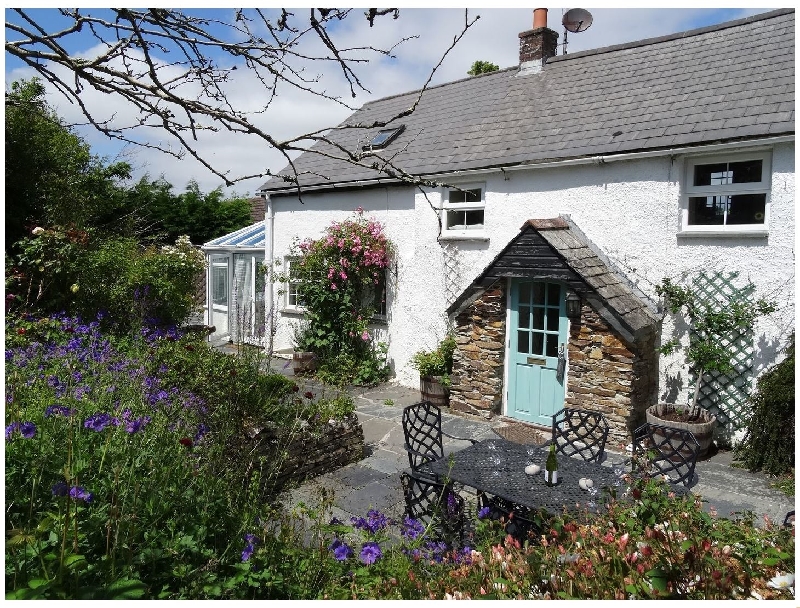 Mays Cottage a holiday cottage rental for 8 in St Issey, 