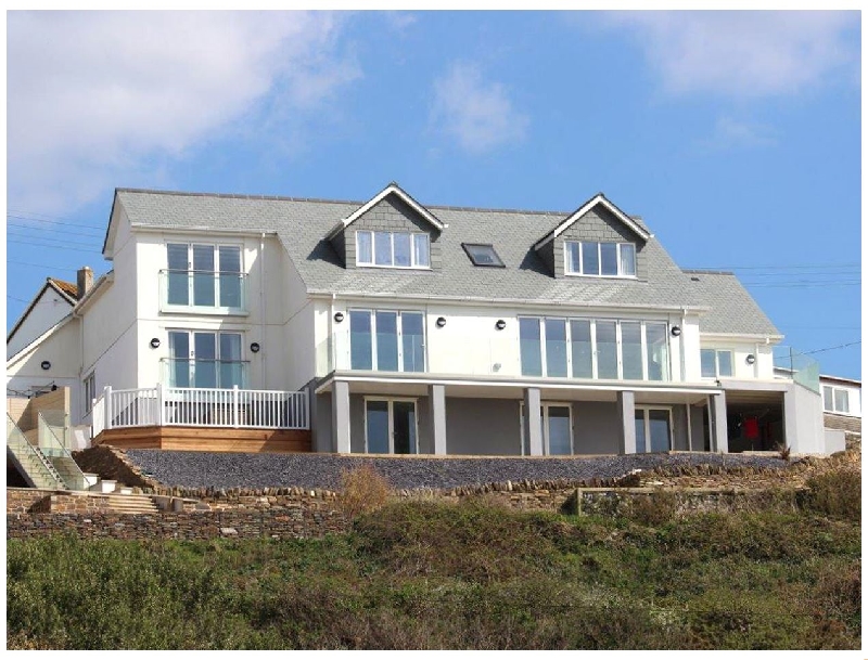 Seagulls Perch a holiday cottage rental for 5 in Mawgan Porth, 