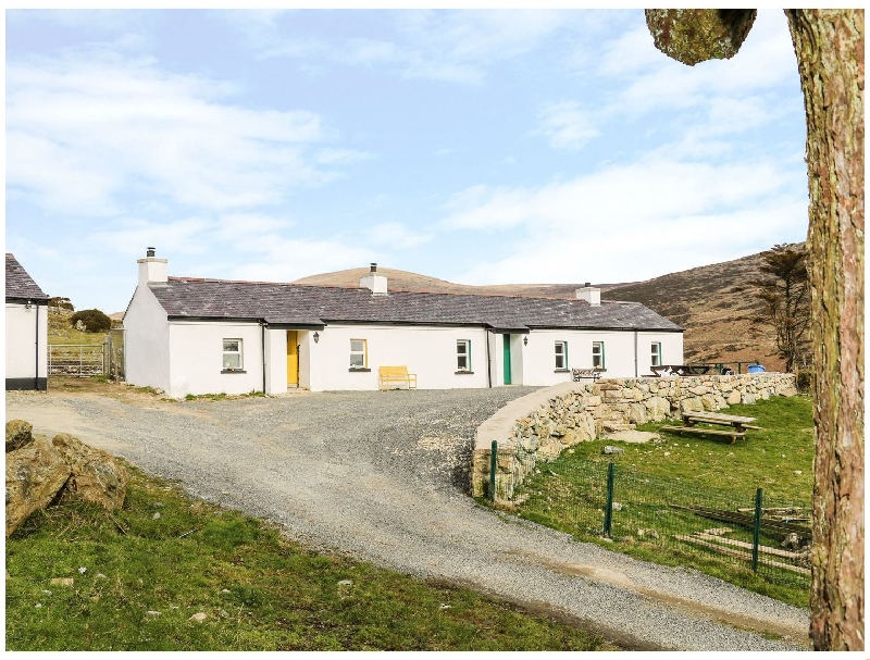 Pat White's Cottage a holiday cottage rental for 4 in Rostrevor, 