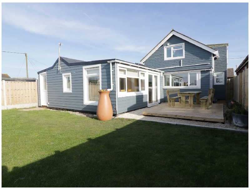 Home to Roost a holiday cottage rental for 8 in Eccles-On-Sea, 
