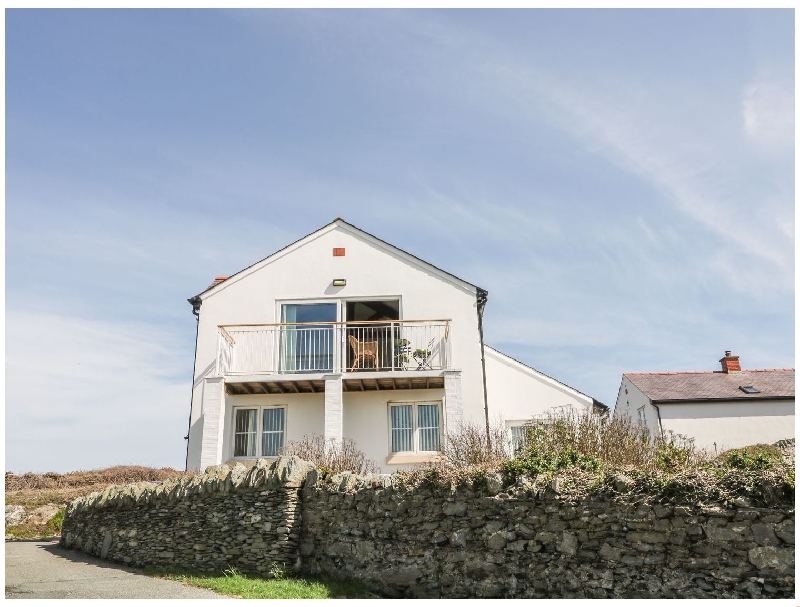 Seascape a holiday cottage rental for 8 in Trearddur Bay, 