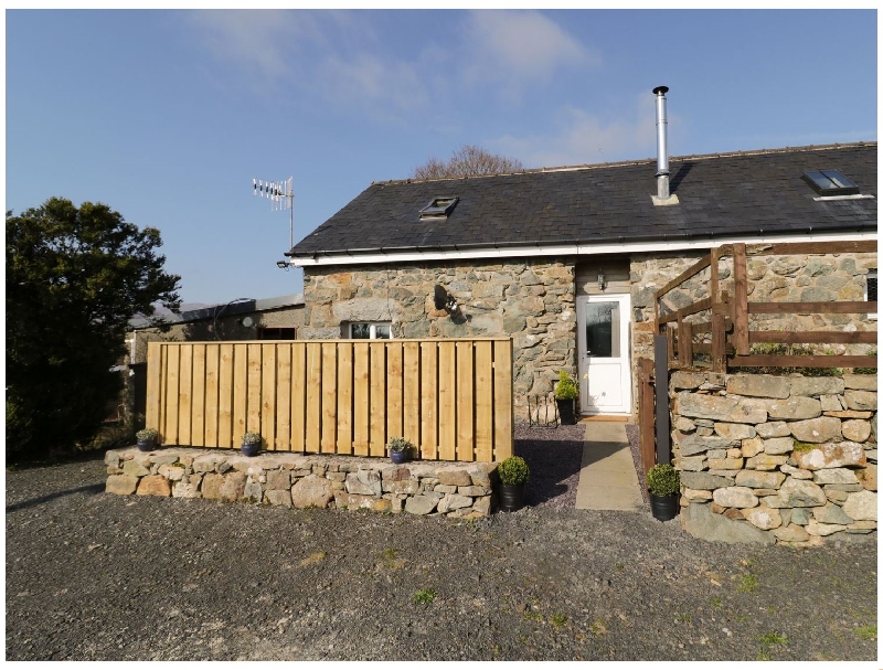 Beudy Isaf a holiday cottage rental for 2 in Brithdir, 