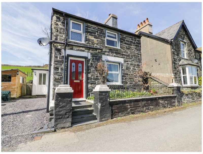 Bron Heulog a holiday cottage rental for 4 in Cwm Penmachno, 