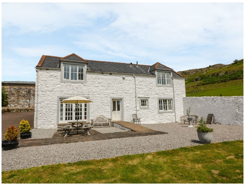 Bracken Holiday Cottage a holiday cottage rental for 4 in Dalbeattie, 
