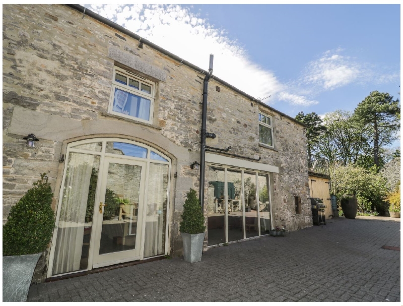 The Coach House a holiday cottage rental for 8 in Middleham, 