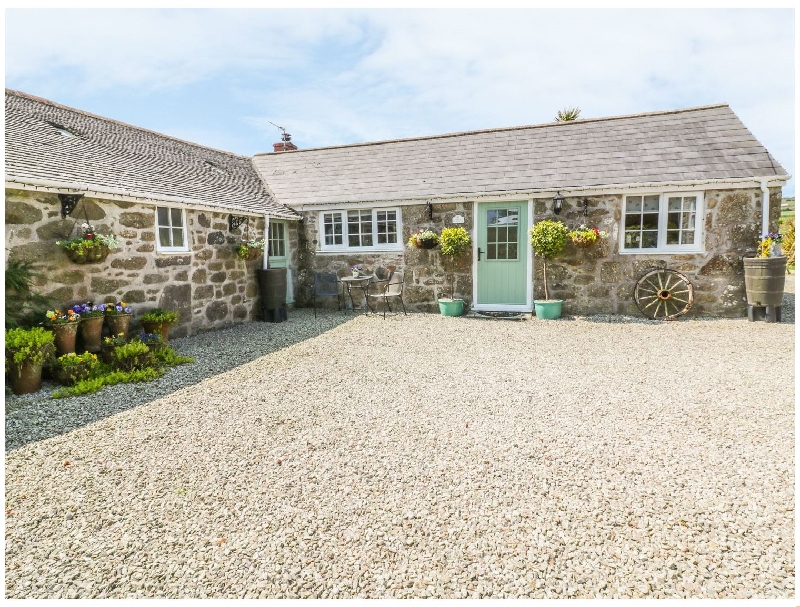 Anjarden Byre a holiday cottage rental for 4 in Newlyn, 