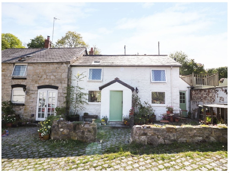 Bwthyn y Felin a holiday cottage rental for 6 in Nannerch, 