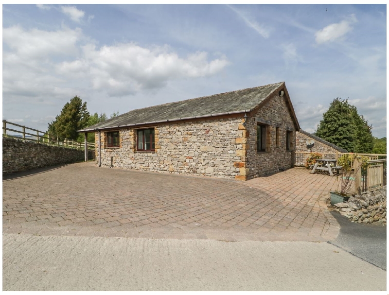 Beckside Bungalow a holiday cottage rental for 6 in Pooley Bridge, 
