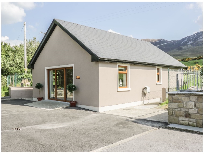 Reek View Apartment a holiday cottage rental for 4 in Westport, 
