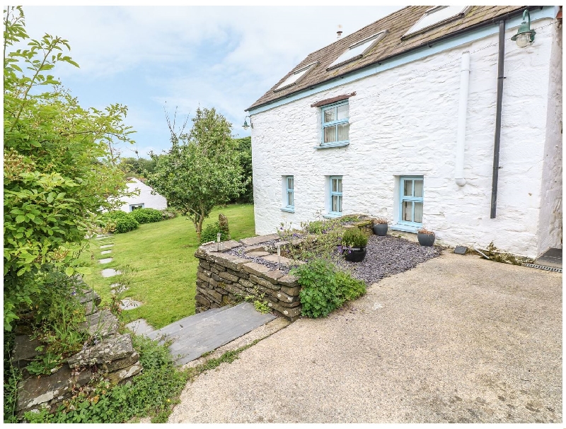 Y Cartws a holiday cottage rental for 2 in Nevern, 