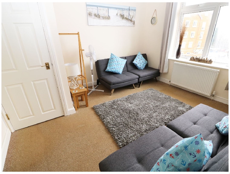Details about a cottage Holiday at Flat 2- 4 St Edmund's Terrace