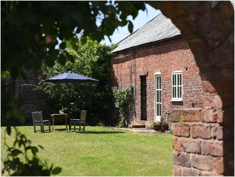 The Barn House a holiday cottage rental for 2 in Ruyton-Xi-Towns, 