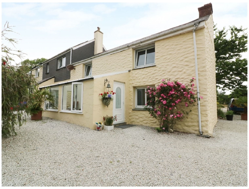 Venton Vaise Cottage a holiday cottage rental for 6 in Perranporth, 