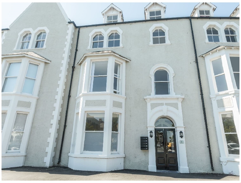 Apartment 3- 6 St Anns Apartments a holiday cottage rental for 4 in Llandudno, 