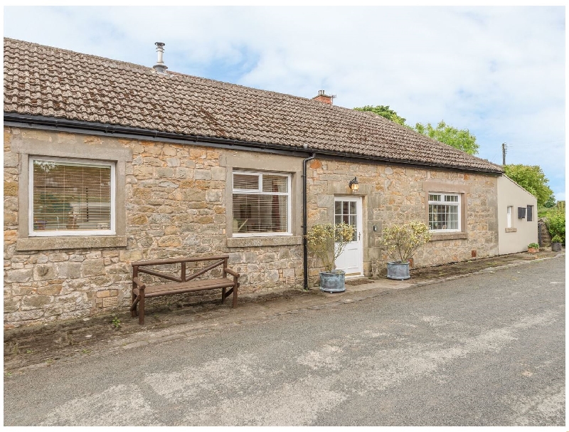 Stable Cottage a holiday cottage rental for 4 in Belford, 