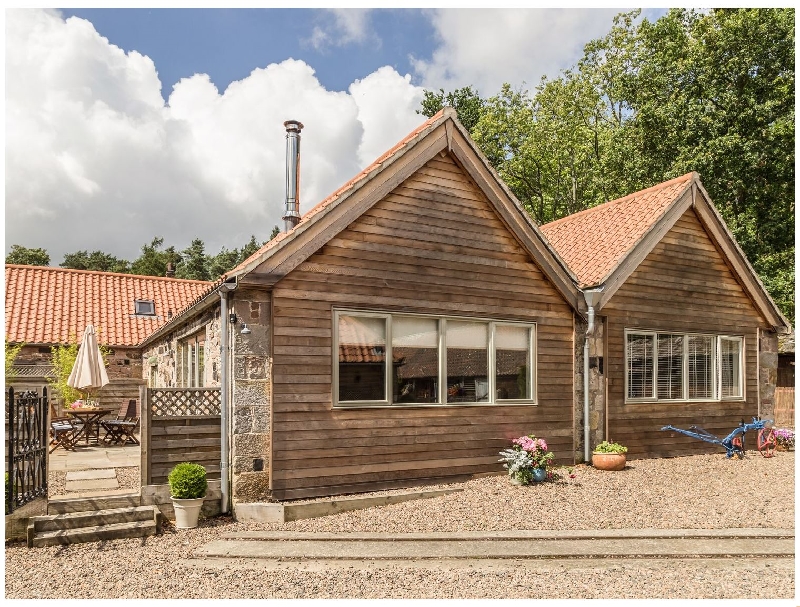 Sawmill Cottage a holiday cottage rental for 6 in Belford, 