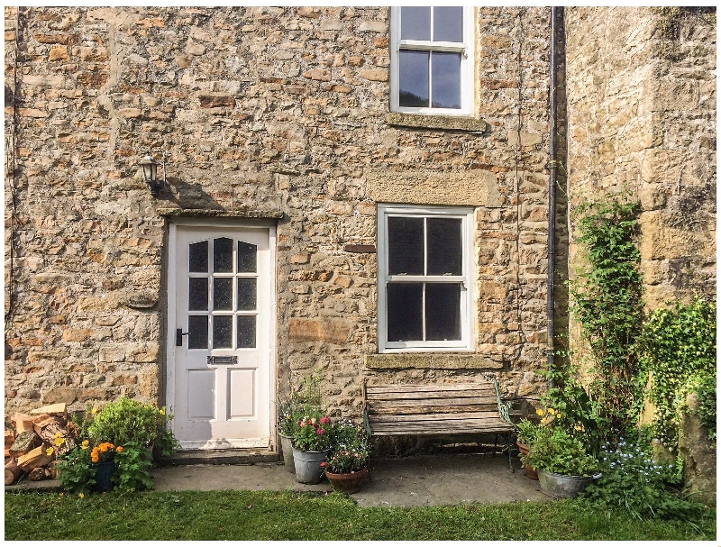 The Curlews a holiday cottage rental for 4 in Langthwaite, 