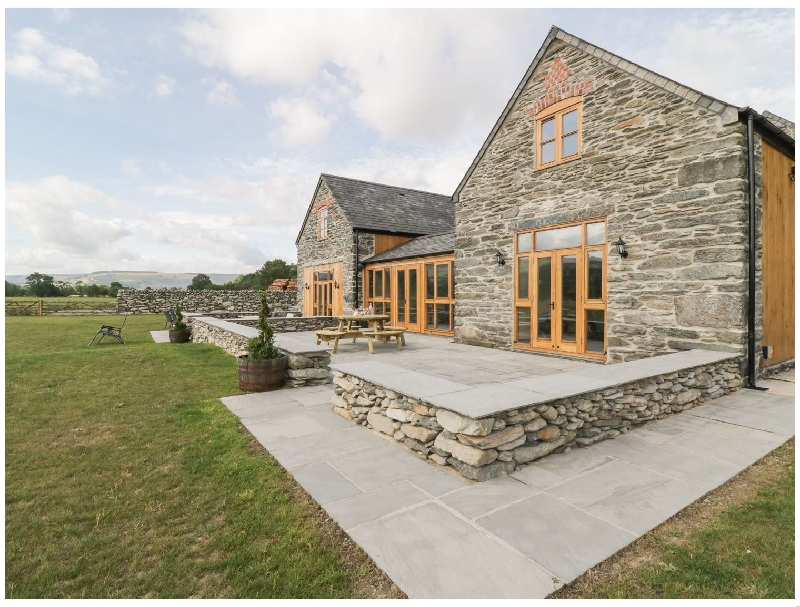 The Barn a holiday cottage rental for 10 in Corwen, 