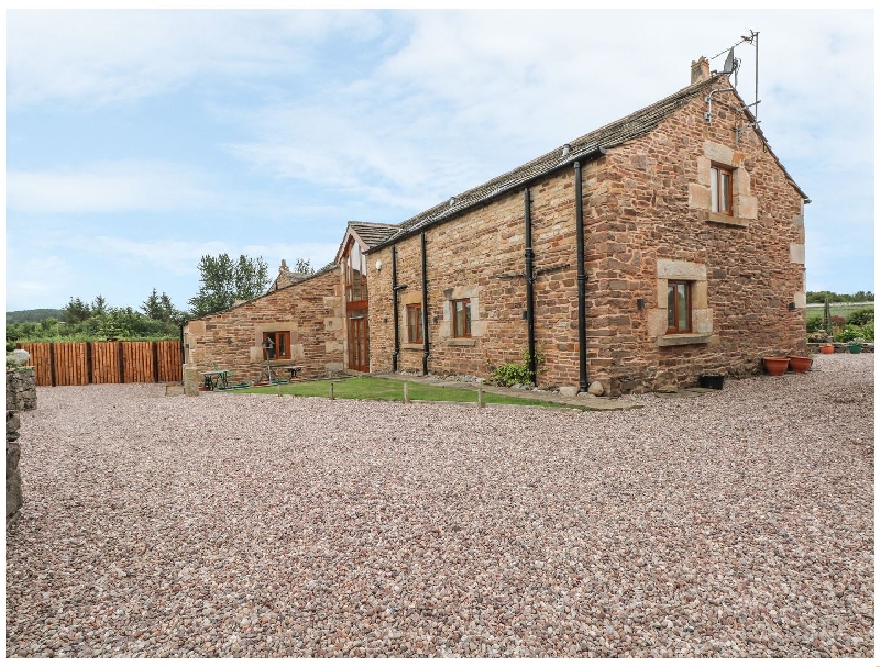 Rose Hips Barn a holiday cottage rental for 8 in Wheelton, 