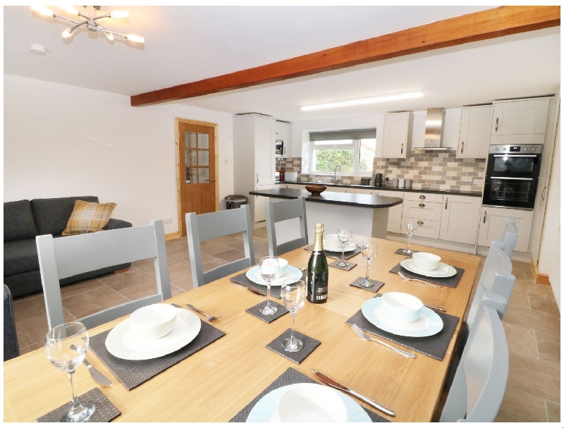 Ysgubor Fawr a holiday cottage rental for 8 in Llandwrog, 