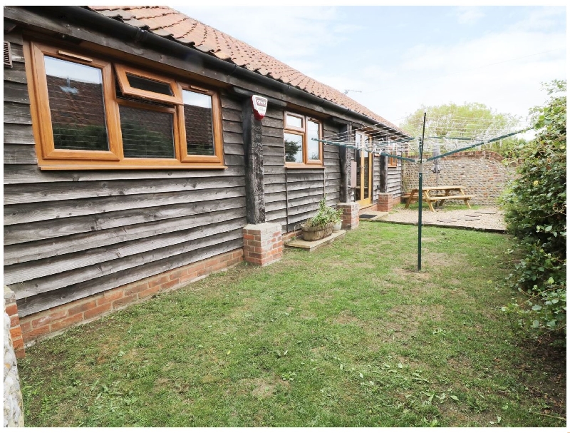 Duckling Barn a holiday cottage rental for 6 in Bacton, 