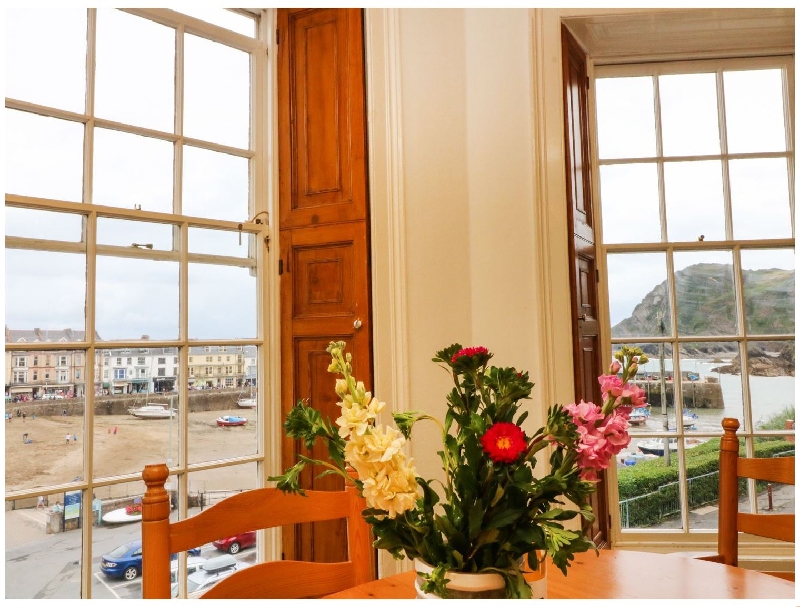 Exmouth a holiday cottage rental for 4 in Ilfracombe, 