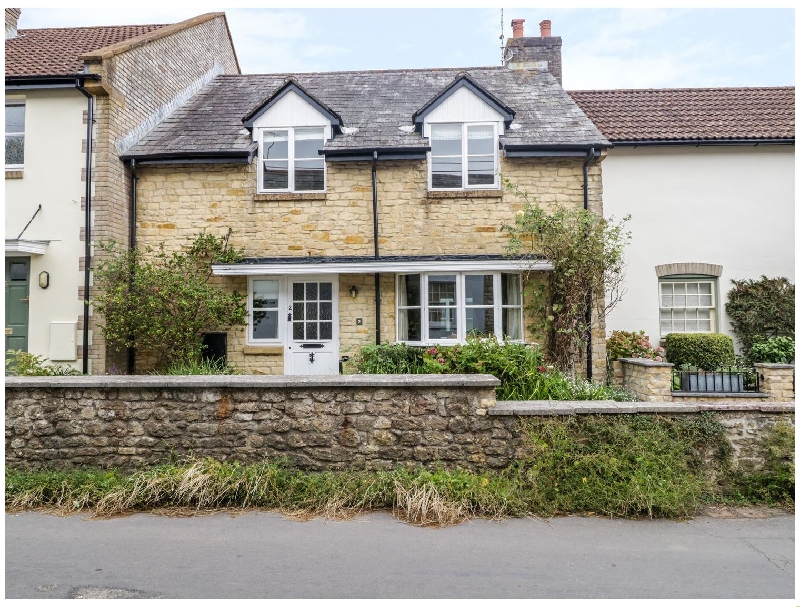 Briar Cottage a holiday cottage rental for 6 in Beaminster, 