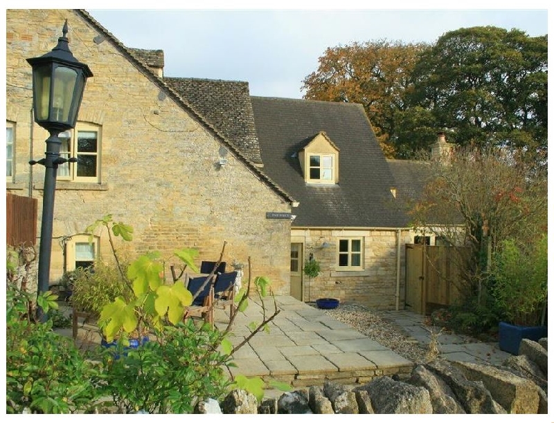 1 The Piece a holiday cottage rental for 6 in Stow-On-The-Wold, 