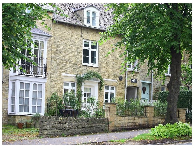 Hare House a holiday cottage rental for 6 in Chipping Norton, 