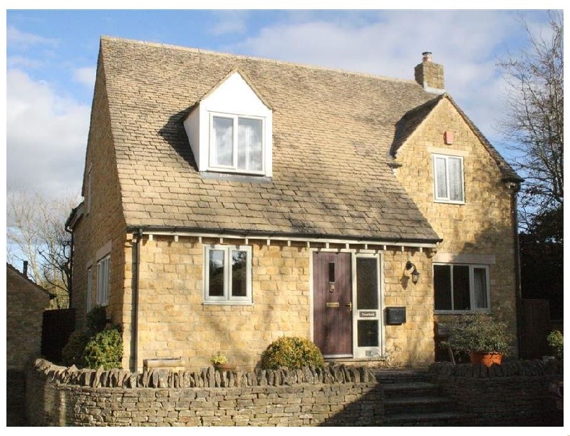 Troutbeck Cottage a holiday cottage rental for 8 in Stow-On-The-Wold, 